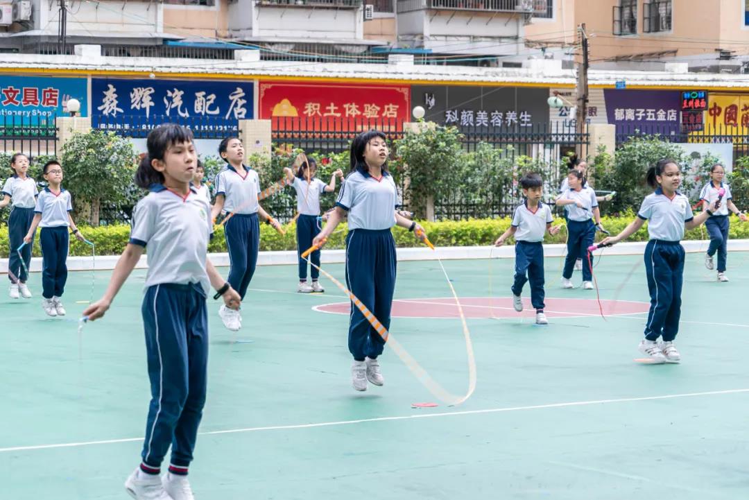 广州市海珠區(qū)怡乐路小(xiǎo)學(xué)会场體(tǐ)育课.jpg